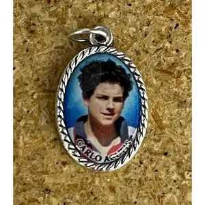 Carlo Acutis 3/4" Oval Medal with Bright Colored Picture