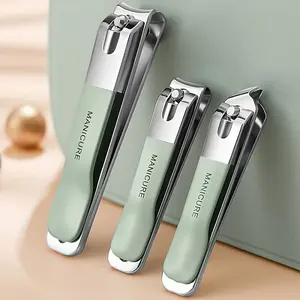 3-piece nail clipper set, equipped with sharp nail and toenail clippers, a thick stainless steel nail trimmer, and a nail file, suitable for manicure and foot care