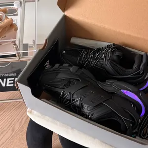 wow Luxury BB Track LED illuminated couple sports shoes, casual breathable sports shoes with chunky heels, training shoes