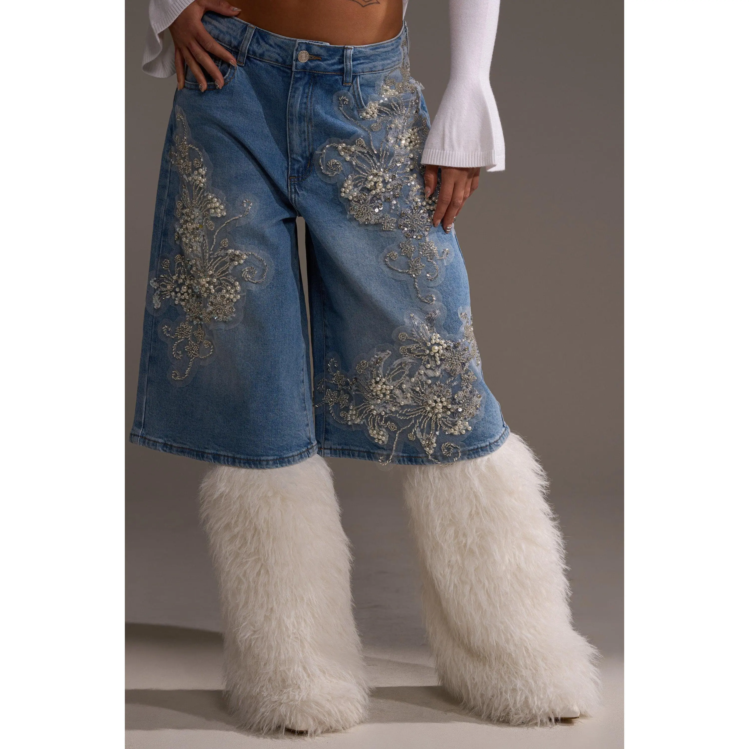 MADDIE EMBELLISHED BERMUDA SHORT