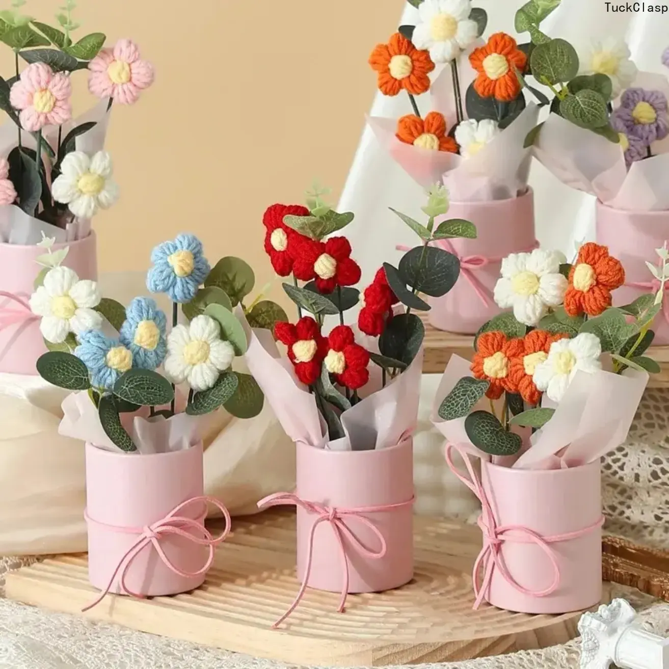 2026 New Crochet Handmade Knitted Rose Artificial Bouquet Flowers Set with Gift Box, Vibrant Decorative Fake Flowers, Ideal Ornaments for Home Decor, Birthday Gifting
