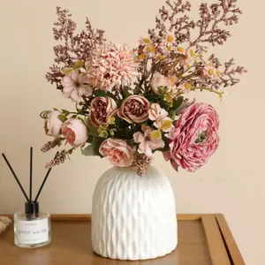 Artificial Wreath Bouquet, 1 Count Romantic Exquisite Simulated Dried Flowers, Home Decor Supplies for Proposal, Engagement, Wedding Decoration, Valentine's Day Gift Idea, Artificial Roses Bouquet