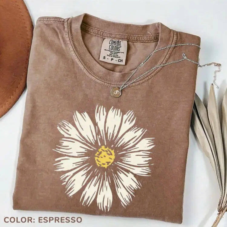 Comfort Colors Daisy Shirt - Wildflower T-Shirt, Boho Floral for Women, Cute Unisex Shirt for Plant Lovers, Aesthetic Gift Idea Top Tshirt Casual