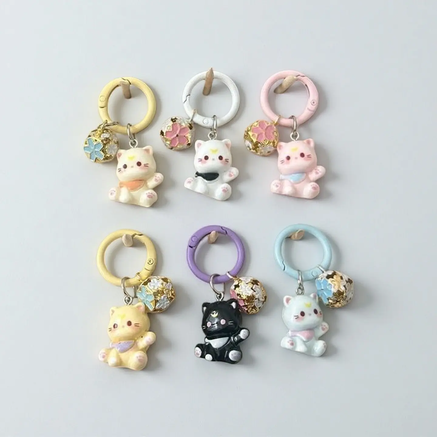 Cute 3D Cat Keychains, 6 Pack Polyresin Cartoon Bag Charms with Bell for Girls, Students, Backpack & Purse Accessories Gift Set, Keychain For Purse