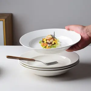 Round Collection Plates – Perfect for Daily Meals, Family Dinners & Holiday Parties – No-Spill Raised Edge, Stackable Ceramic White Plates, Microwave & Oven Safe, Dishwasher Friendly (Set of 6)