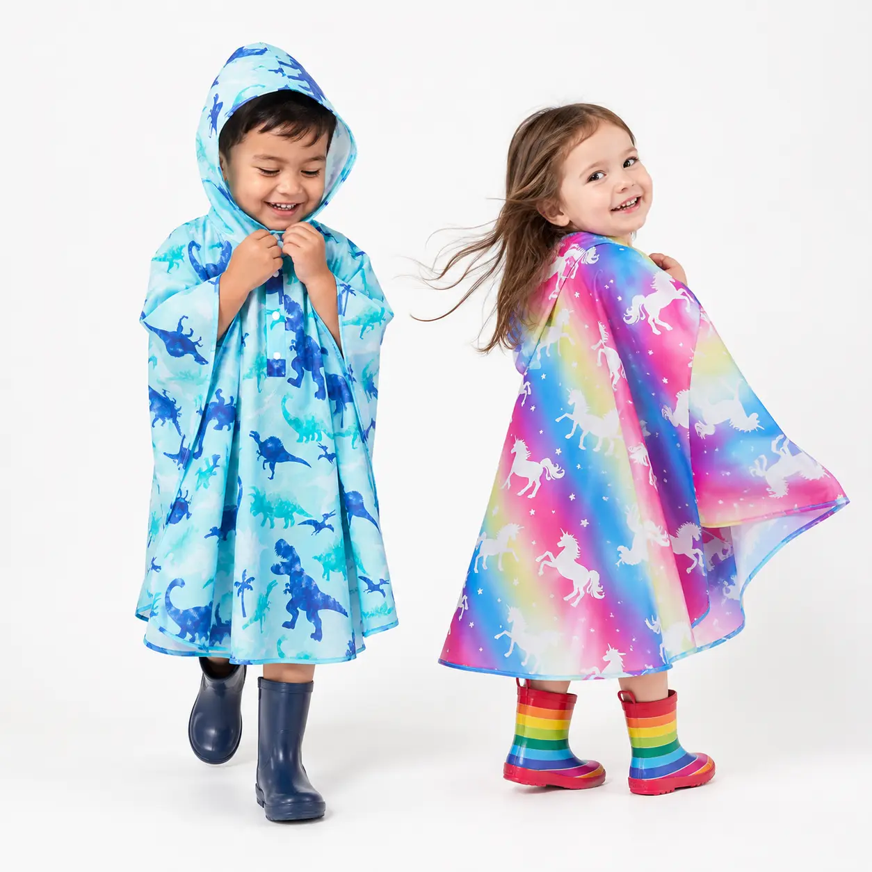WERNNSAI Toddler Poncho, Waterproof Hooded Rain Jacket, Easy On Off, Preschool Back to School, Rain Gear for Boys Girls Ages 3-5, Reusable Lightweight EVA with Storage Pouch, Rainbow & Dino Print, Chubasquero Impermeable capa de lluvia para Niños