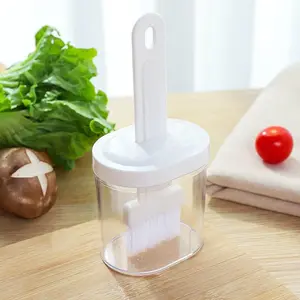 Random Color Oil Bottle With Brush, 1 Count 2 In 1 Clear Basting Brush With Oil Bottle, Kitchen Seasoning Bottle, BBQ Oil Brush, BBQ Accessories