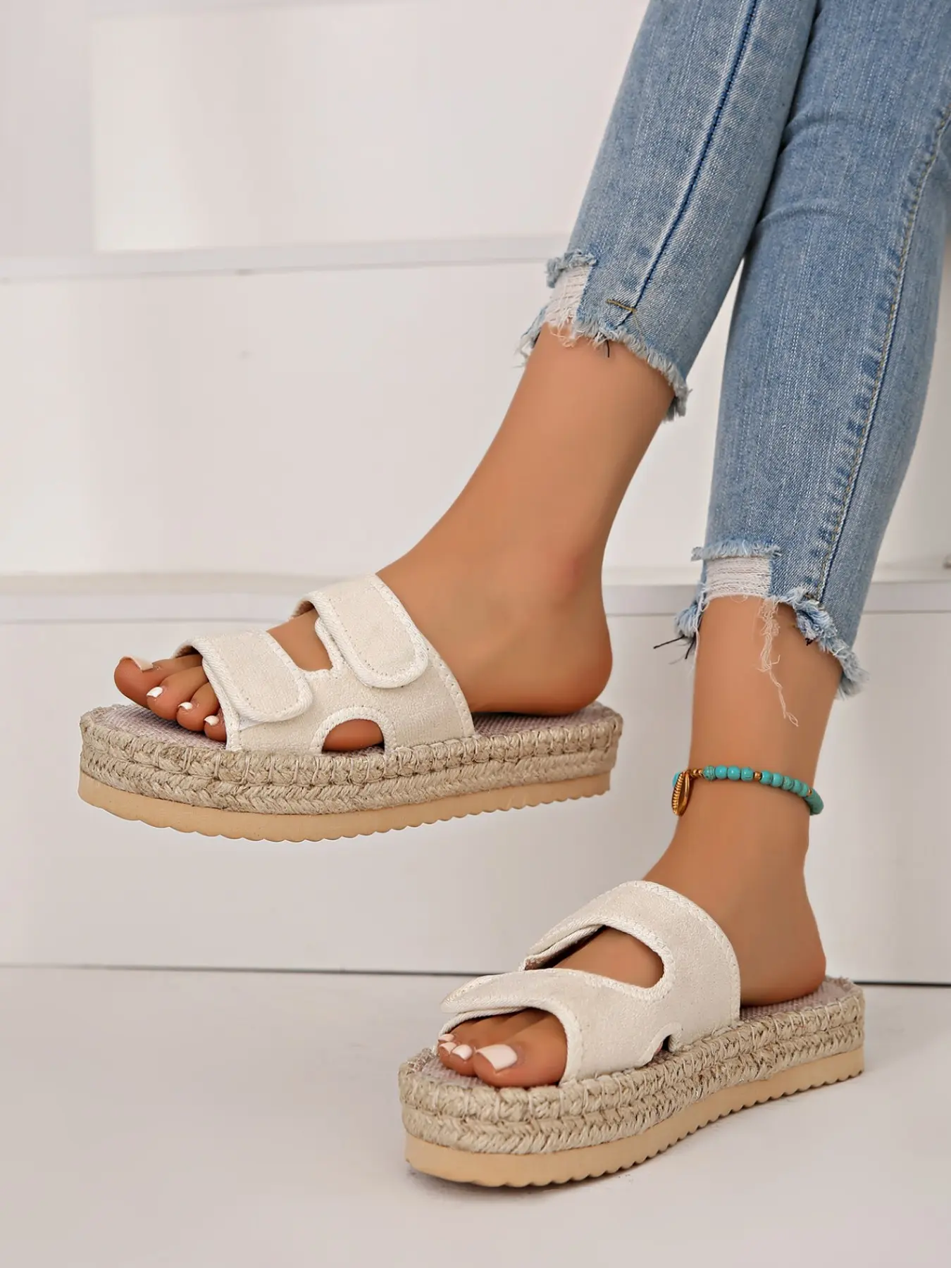 Women's Velcro Straw Thick Sole Sandals, Open-Toe Slip-On Shoes, Casual Beach Footwear, Canvas Material, Perfect for Summer