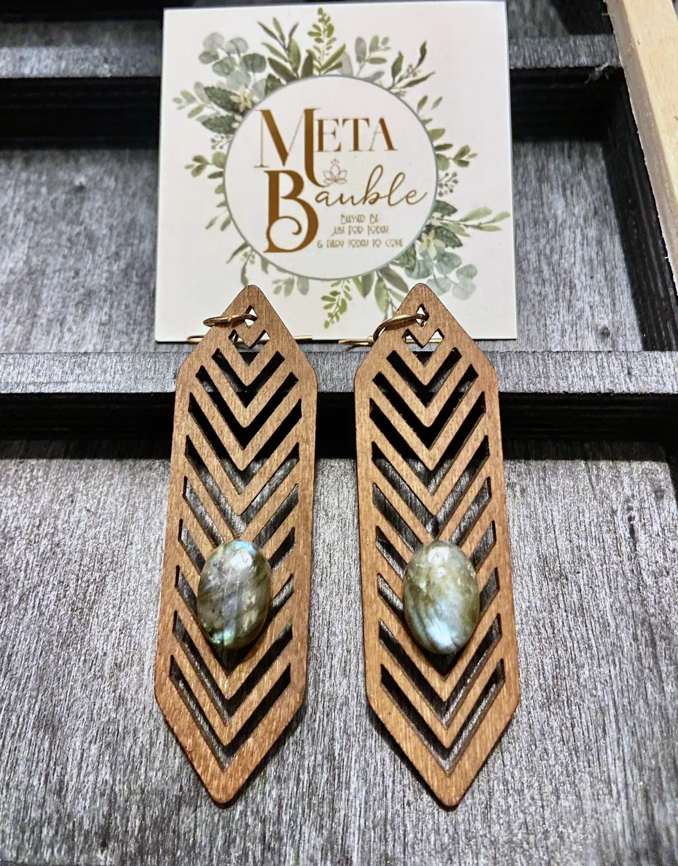 MetaBauble Reiki Imbued Jewelry - Earring Set - Labradorite for chakra balancing, stress, and intuition.  Reiki imbued for your highest good, with ongoing period distance reiki - One of a kind - Unique - Magic