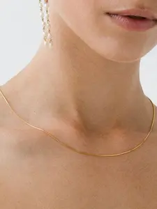 Women's Gold-Plated Collarbone Chain Minimalist Style Body Chain 18k Gold-Plated Anti-Allergy Fine Round Snake Bone Chain Accessory Essential Collarbone Chain for Party and Daily Outings