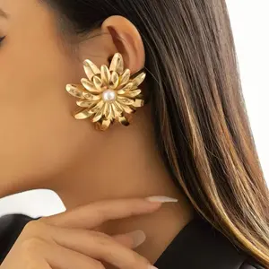 YW New Design Chrysanthemum Petals and Exaggerated Earrings Modern Woman Earrings