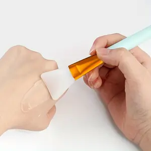 1pc Beauty Silicone Mask Brush Soft Head Beauty Tools Coating Mask Brush Makeup Brush for DIY Facial Mask Mud Application Silicone Face Mask Applicator Facial Care Tool