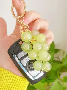 Resin Transparent Beaded Grape Pendant,Grape Keychains Bubble Jelly Grape Cluster Keychains,Decorative Accessories Fruit Grape Bag Chain Pendant Amethyst Grape Charms Schoolbag Decoration Backpack Keychain Gift, Keychain for bags
