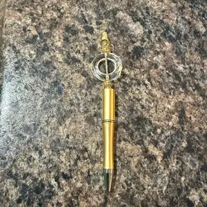 Gold Pen with Fidget for Decoration and Writing - Ideal for Office and Home Use