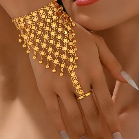 Vintage Arabic Middle Eastern Multi-Layered Tassel Finger Chain Bracelet, Perfect for Performance Stage Festival Daily Wear, Trendy Jewellery Accessories, Exquisite Trendy Bracelet, Fashionable Jewelry, Jewelry Bracelets