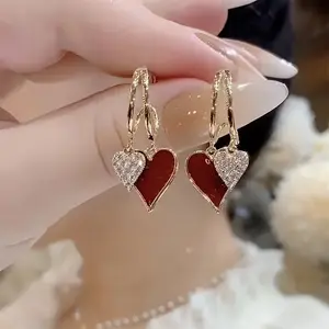 925 silver with a dazzling design that is simple yet unique. Perfect for daily occasions and Christmas. Suitable for New Year's Eve, Valentine's Day, casual dates and party decorations - alloy material, silver version