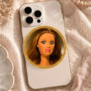Funny Doll Face Phone Grip – Aesthetic Glitter Gold Frame Pop Socket, Unique Character Design Phone Holder, Collapsible Accessory for All Smartphones, Trendy Gift for Her