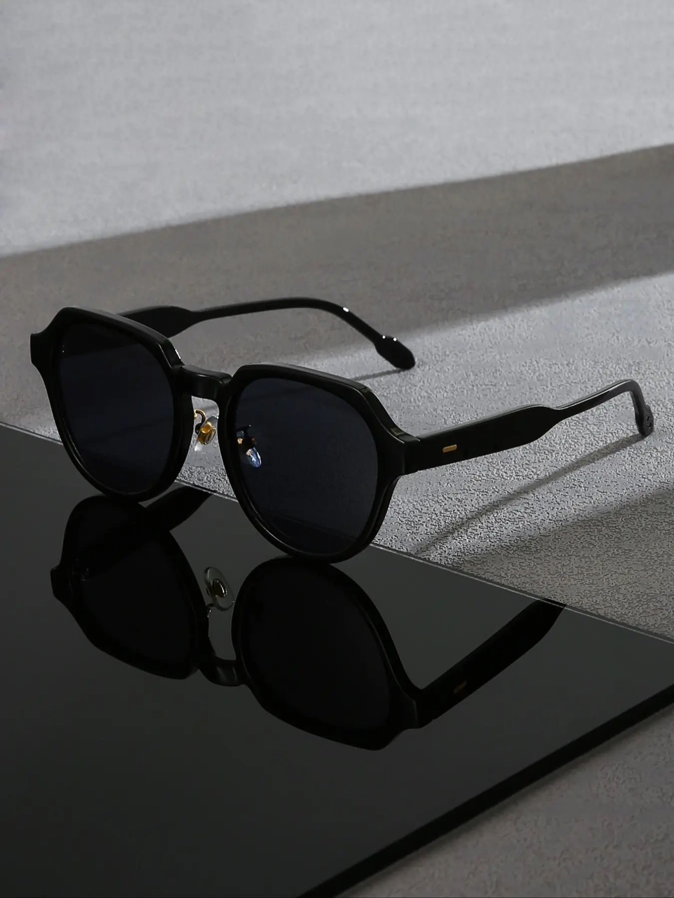 Retro Fashion Glasses Unisex High-End Metal Nose Pad, Uv400 Protection Square Round Frame Design Round Sunnies Square Trendy Vintage Sunglasses, Casual All Season Eyewear Accessory