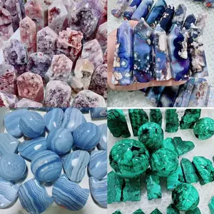 Natural crystal wholesale, selling various crystal balls, crystal towers, and crystal carvings