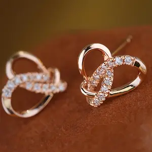 1 Pair Elegant Heart-Shaped Stud Earrings with Sparkling Cubic Zirconia, Copper Posts - Suitable for Daily Wear & Parties, Perfect Valentine's Day Jewelry Gift, Romantic Style|Chic Earrings|Precise Piercing - High-Quality Jewelry Clearance for Valentine's