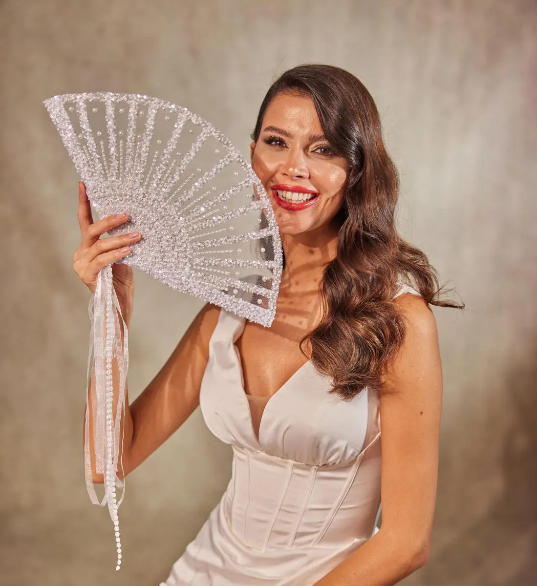 Elegant Pearl and Sequin Bridal Fan