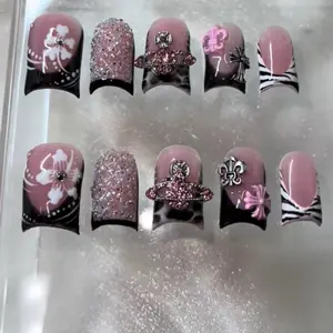 Black & White y2K Acrylic press on nails