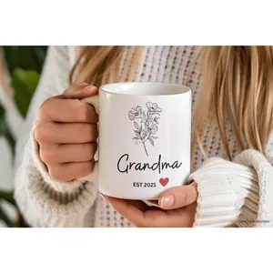 New Grandma Gift, Grandparent Pregnancy Announcement Mug, Personalized Grandma Cup, Grandma-to-Be Mug