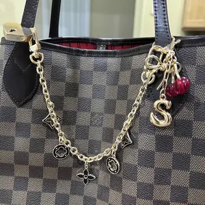 Bag Charm, Cute Wallet Chain Purse Accessory, Stylish Gold Tone Decoration for Bags & Purses, Enhance Your Accessories Collection, Fashionable Chain Strap
