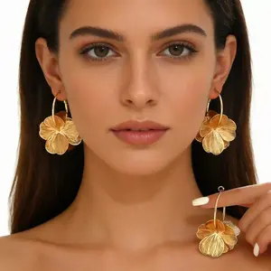 Chic Gold Flower Hoop Stud Earrings for Females, Metal Coating, Statement Floral Design, High-End Vintage Vibes to Elevate Daily Style, Mother's Day Gift Idea