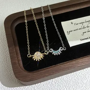 Diamond-inlaid Sun and Moon Bracelet Set Stackable Gold Sun Blue Moon Bracelet Ring Couple Bracelets Friendship Rings with Sparkling Rhinestones