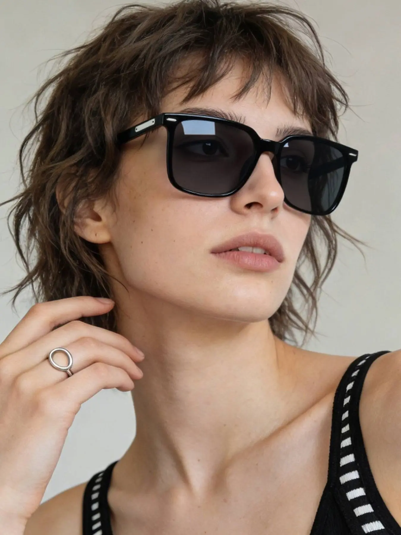 Women's Square Frame Sunglasses, Classic Frame, Soft Color Lenses, Lightweight Durable No Pressure, Daily Casual Wear, Trendy Square Sunglasses
