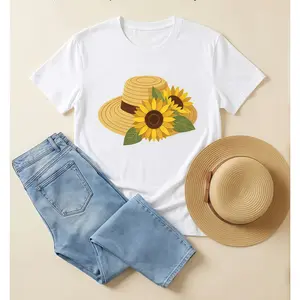 Sunflower Straw Hat Graphic T-Shirt for Women, Vintage Summer Floral Tee, Casual Vacation Top kinich