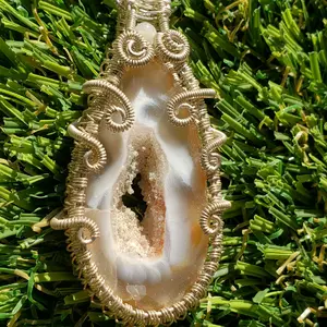 Agate Silver metal Wire Pendant with rope chain