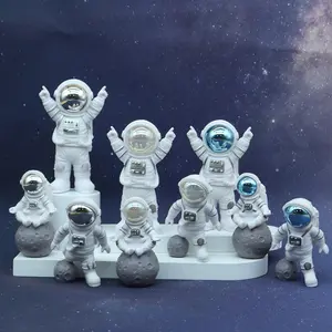 Astronaut Figurine Model Set, Space-Themed Home Decor, Decorative Sculptures, Perfect Gift for Christmas, Halloween, Thanksgiving, Back-To-School Season