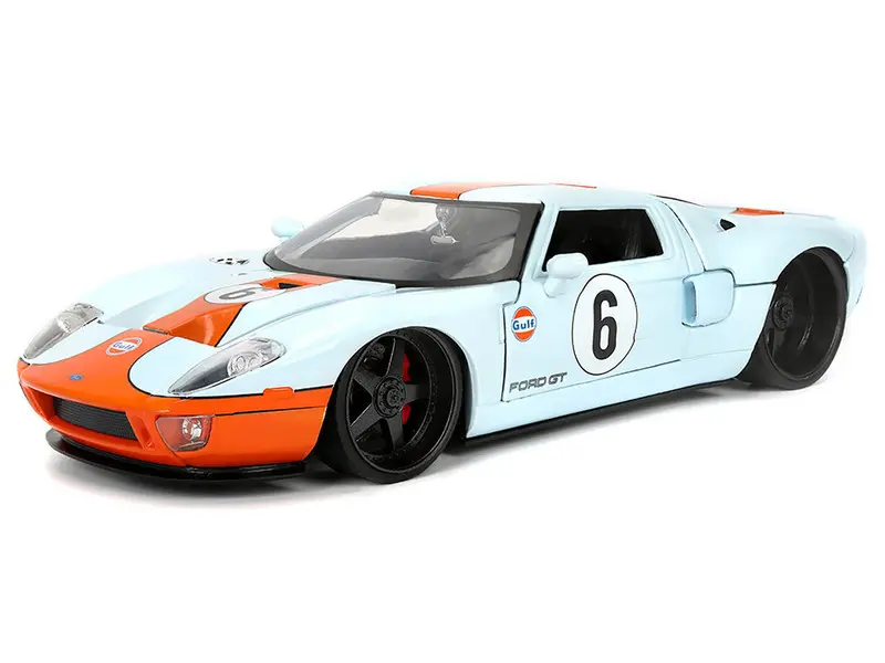 Jada Toys 1:24 2005 Ford GT #6 "Gulf Oil" Light Blue with Orange Stripes Diecast Model Car