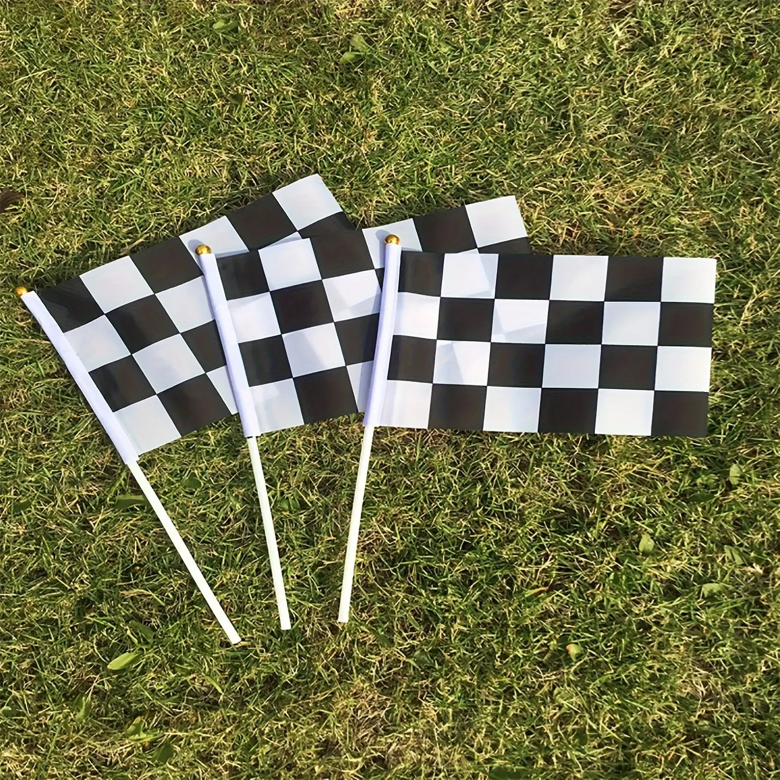 10pcs/set Black And White Racing Flags, Checkered Hand Held Flags for Racing Party Decorations, Decorating for Sporting Events, Racing Themed Parties, Birthday Parties, Soccer Chanting Cheering Flags，party decoration supplies