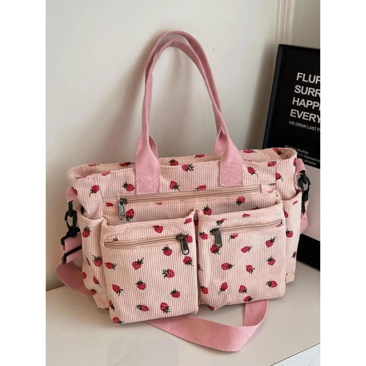 Strawberry Canvas Tote Bag – Aesthetic Large Capacity Shoulder Bag for Women Fashionable Bohemian Bag Handmade Tote Bag