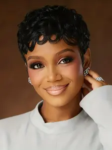 Fashion Short Hair Elf Full Mechanism Clip-In Wig with Bangs, Layered Curl Wig for Women, Machine-Made Brazilian Wig