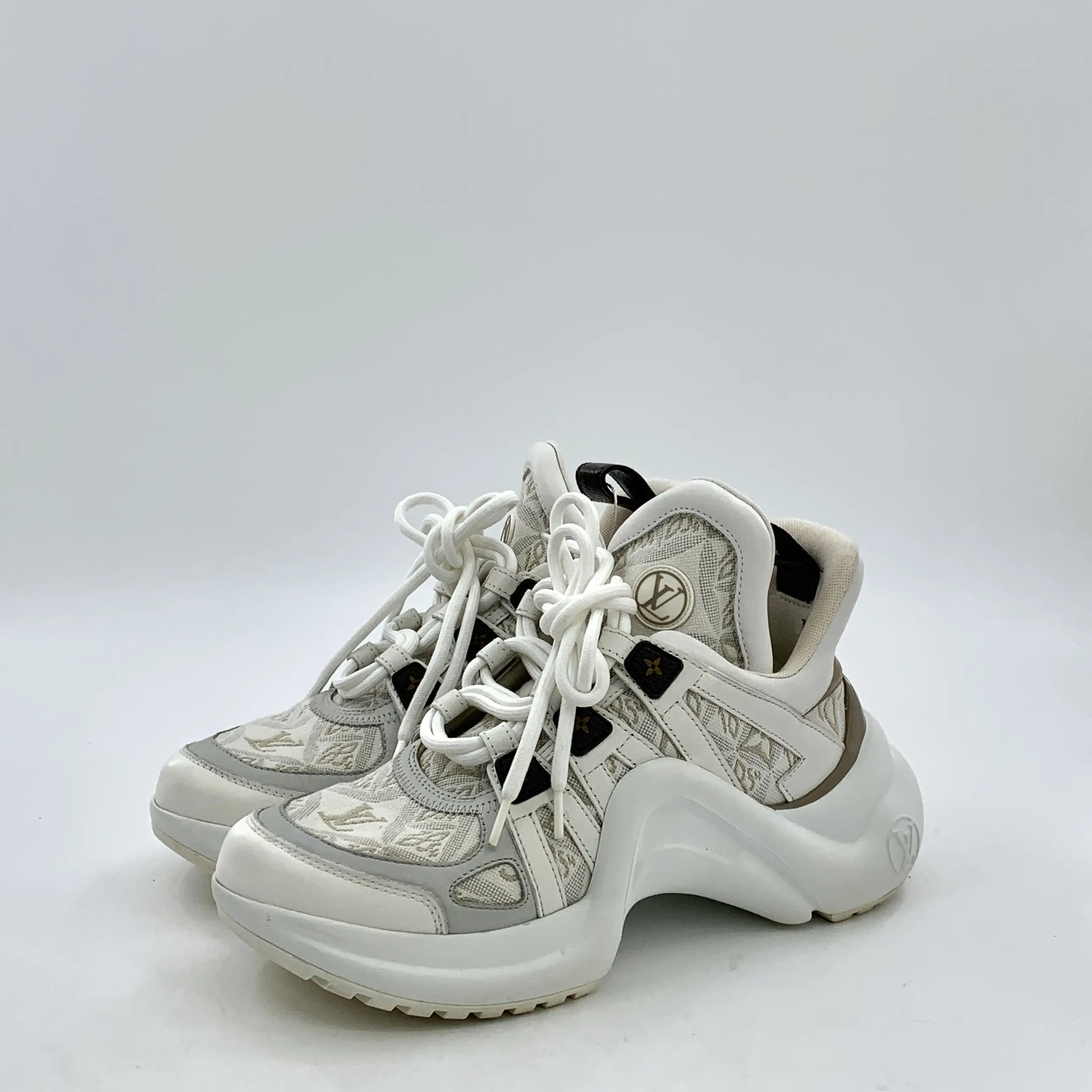 RDLTS- Louis Vuitton Archlight White Monogram Jacquard Sneakers Size US 6