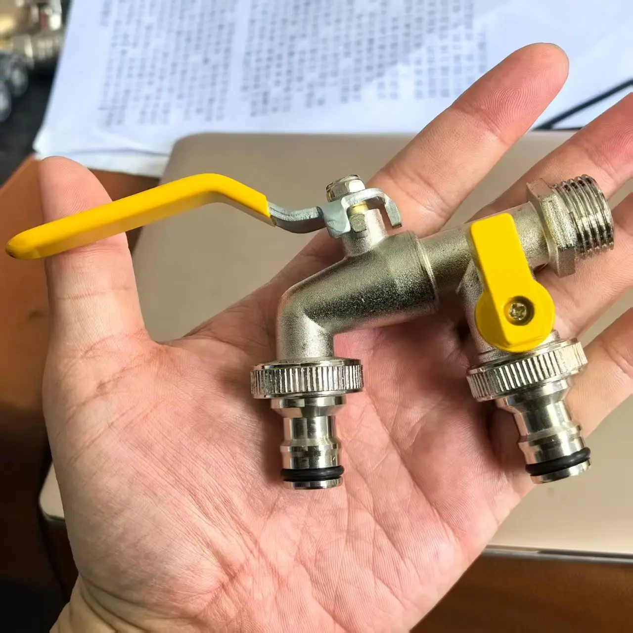 Outdoor Garden Dual Outlet Faucet, 1/2 Inch Inlet, 3/4 Inch Outlet, Bsp Thread, Suitable for Garden Piping and Washing Machine