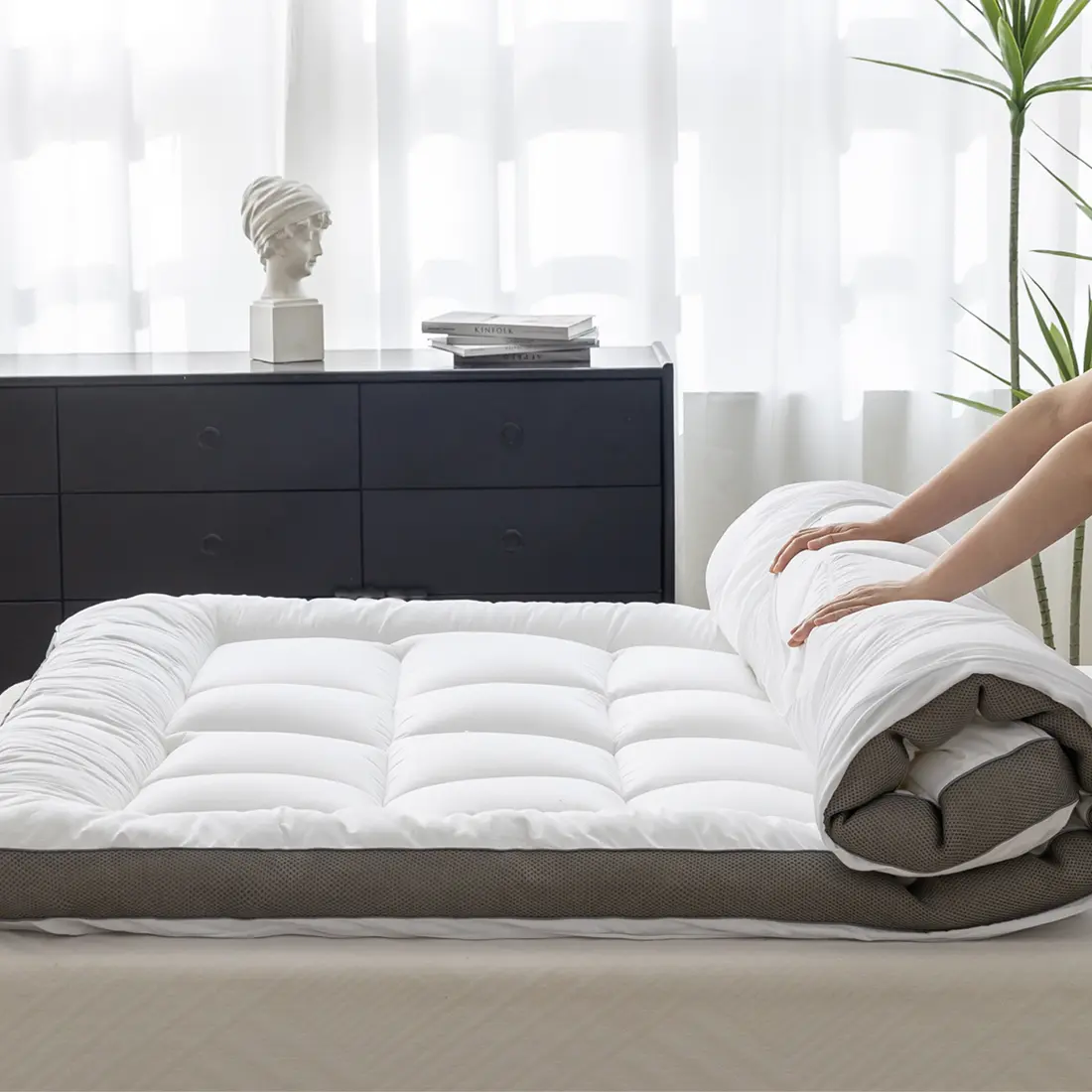 Ultimate Comfort and Cooling: 100% Cotton 2" Thick Twin  Topper - Luxurious Softness, Good for Back Pain, Revolutionary Cooling Technology, No-Slip Design, Ideal for Deep Sleep  Pad