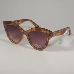 Vince Camuto VC1134 TS Cat Eye Sunglasses Brown Tortoise Brown Gradient Lens