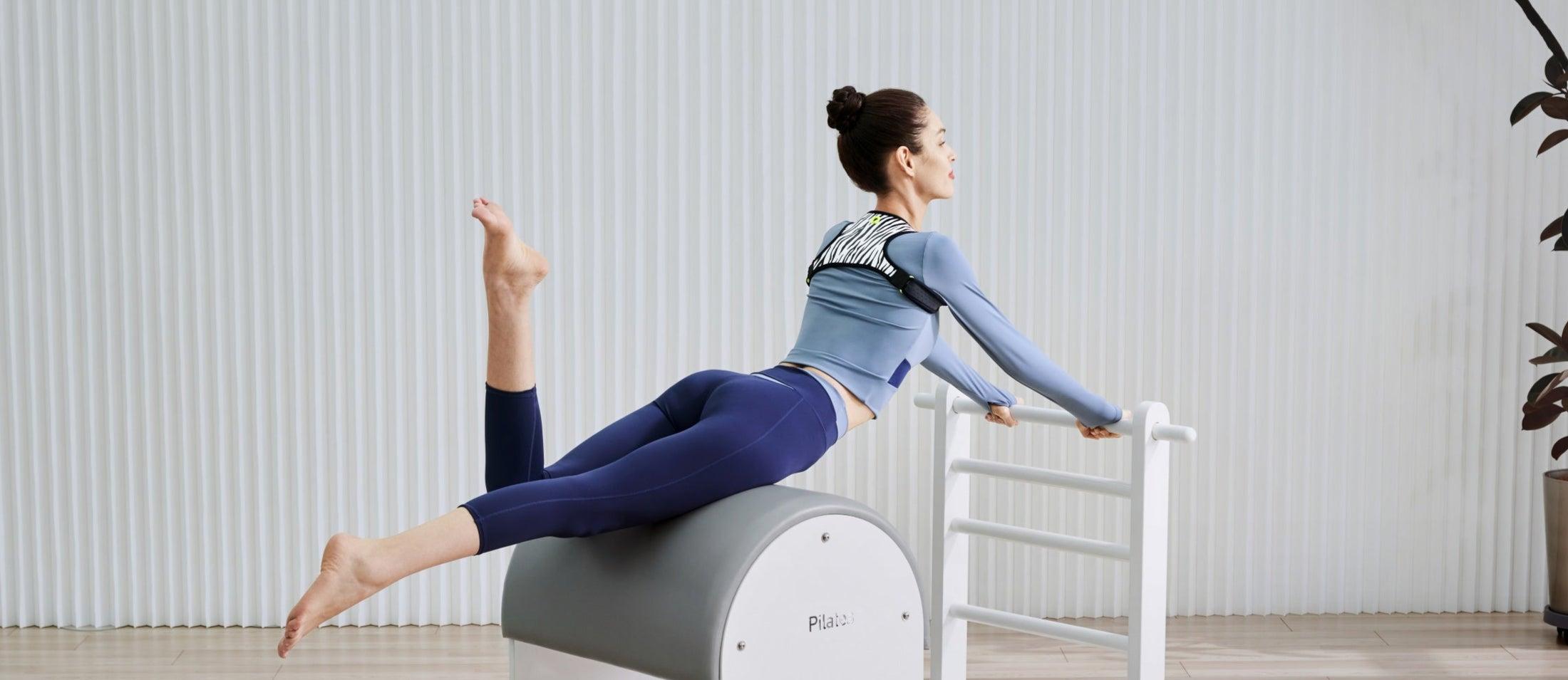 aoFIT PostureCue Posture Enhancer, Adjustable Core Belt, Reduces Hunchback, Women & Men, Comfortable Design for Sports & Outdoor Activities aoFIT PostureCue Posture Enhancer, Adjustable Core Belt, Reduces Hunchback, Women & Men, Comfortable Design for Sports & Outdoor Activities