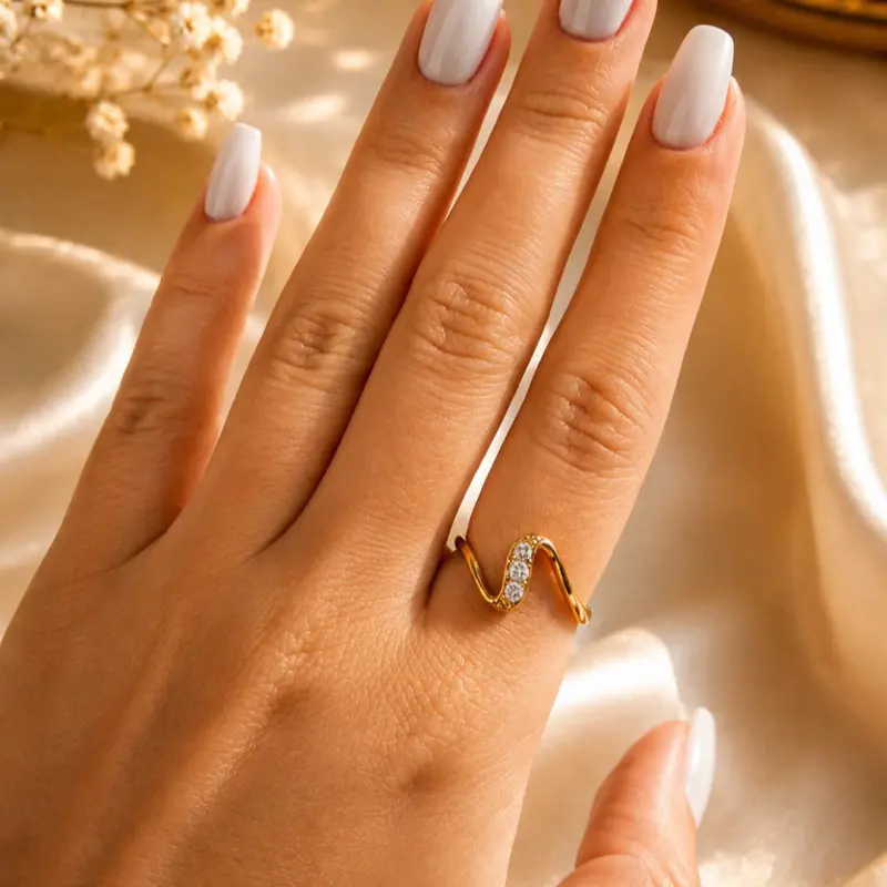 Women's 10k Gold Ring, Size 7.5