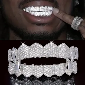 European/American hip-hop grillz teeth—full-diamond hip-hop tooth caps plated in real gold, vampire-style gold dental jewelry