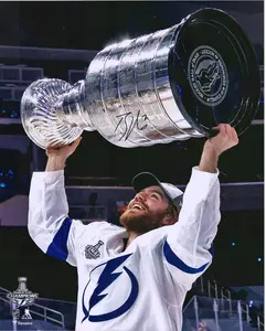 Brayden Point Tampa Bay Lightning 2020 Stanley Cup Champions Autographed 16" x 20" Raising Cup Photograph - Fanatics Authentic Certified