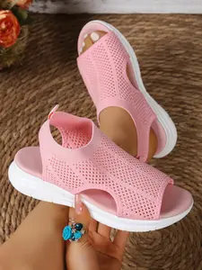 Women's Sporty Athletic Knit Sneakers 2026 New Breathable Textile Casual Korean Style Thick Sole Platform Shoes for Students