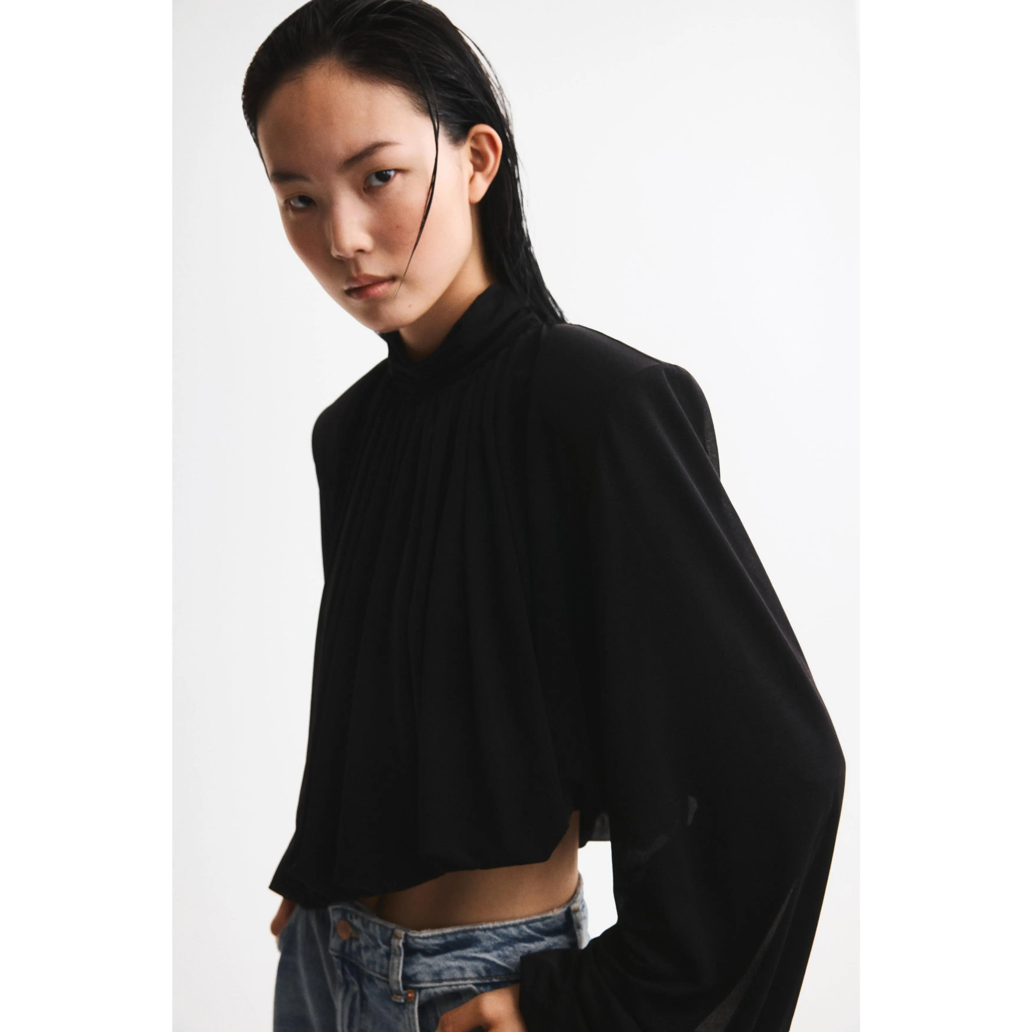 H&M Bubble-hem shoulder-pad top