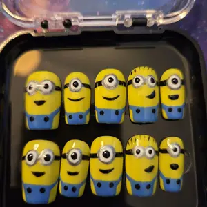Medium Square Handpainted Press-On Nail Minions Design Cartoon Style Nail Art