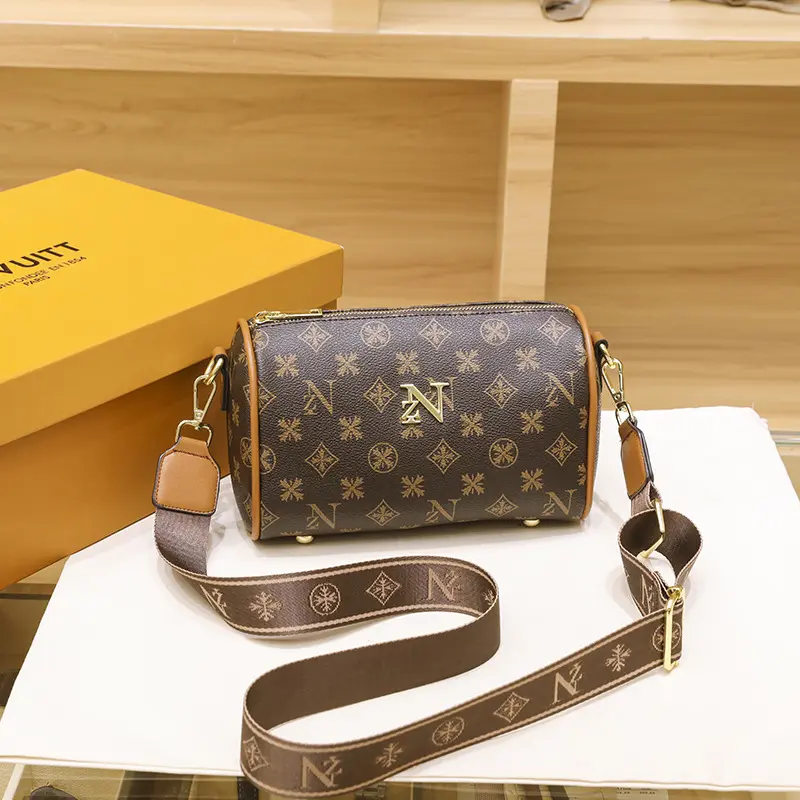 Retro Pattern Barrel Shaped Boston Crossbody Bag Wear-resistant Fabric Detachable Strap Casual Daily Shoulder Handbag Suitable For Dating Shopping Daily Commute